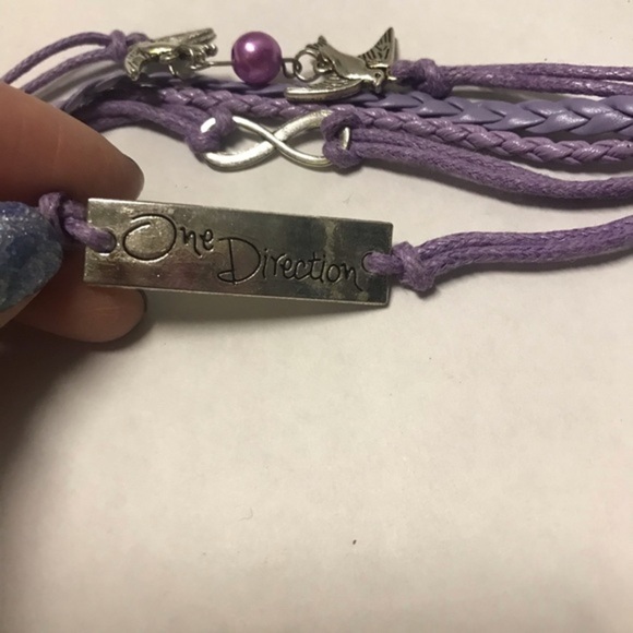 🔥3/$15🔥‎ Purple Multi-Strand Bracelet - Picture 3 of 5